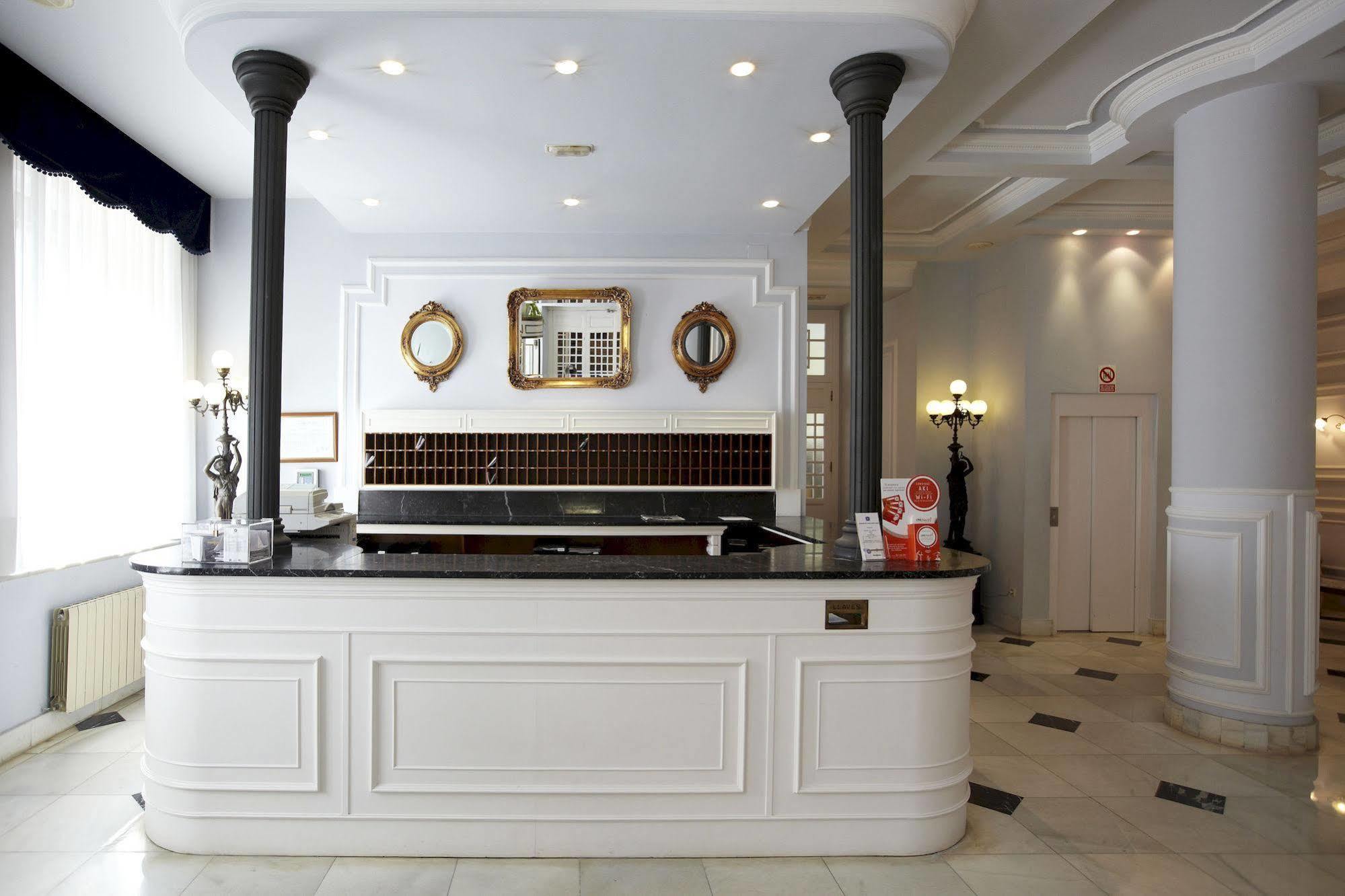 Gran Hotel Balneario De Liérganes Εξωτερικό φωτογραφία